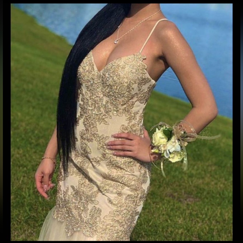 Prom dress